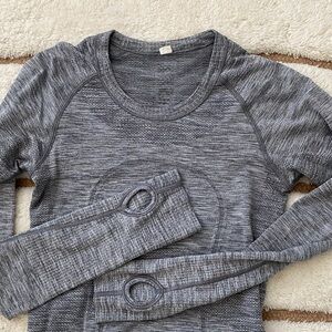 Lululemon Gray Long Sleeve Athletic Top